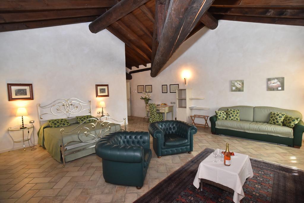 Agriturismo La Camilla Concorezzo Room photo